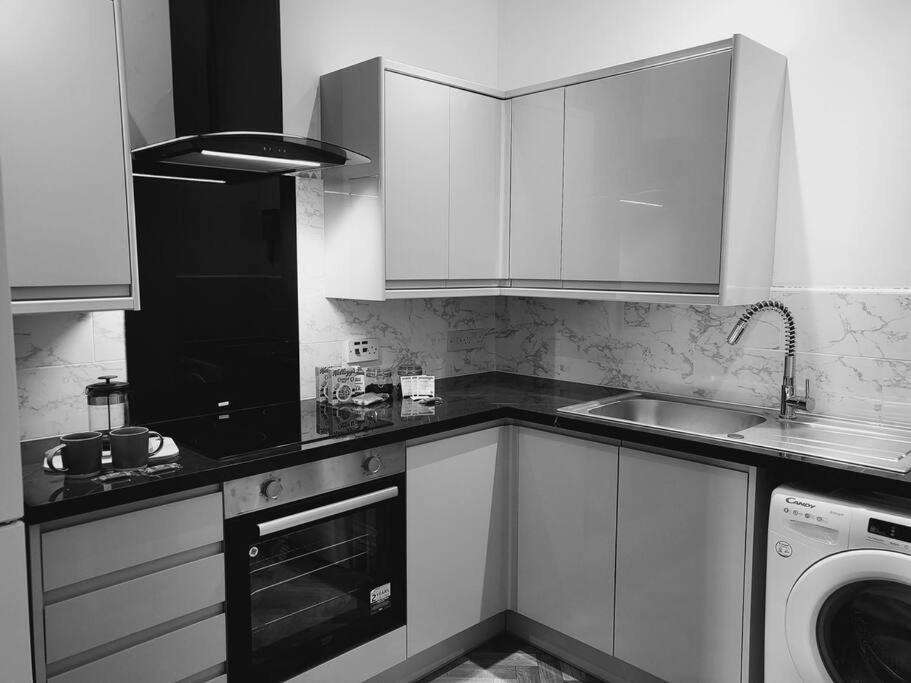 High Street, 2 Bed, Newly Refurb Lägenhet Leamington Spa Exteriör bild