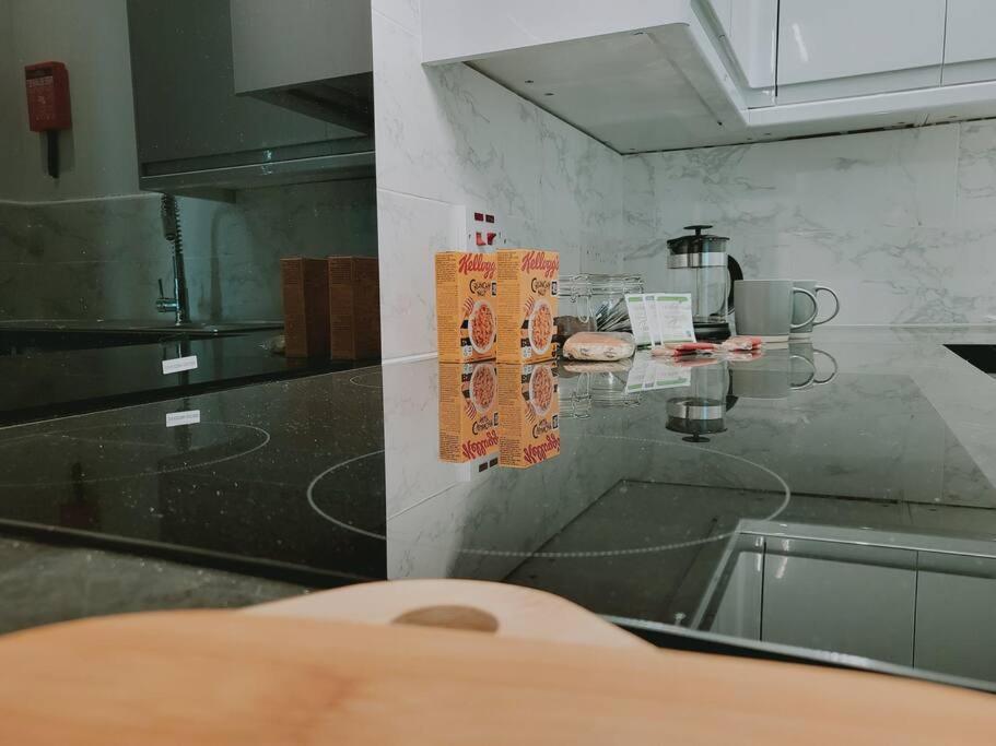 High Street, 2 Bed, Newly Refurb Lägenhet Leamington Spa Exteriör bild